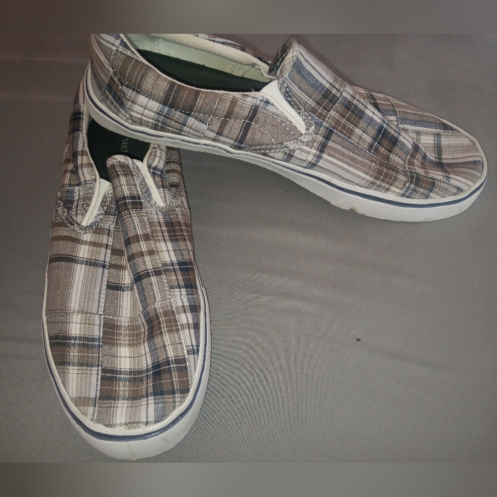 Men's size 12, Merona canvas sneakers - Picture 2 of 3